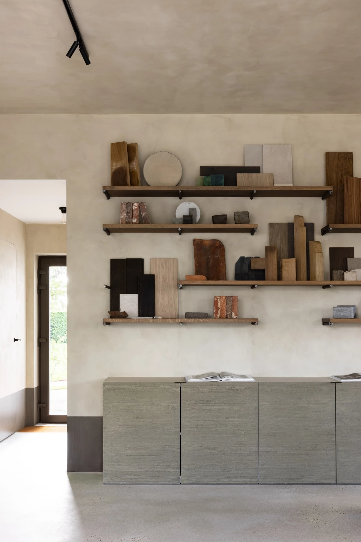 R Varchitects 62